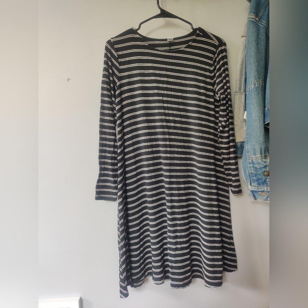 Black and White Trapeze dress stretchy knit
